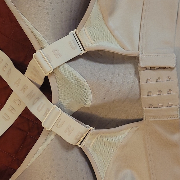 Under Armour Maximum Support Bra - Picture 5 of 5